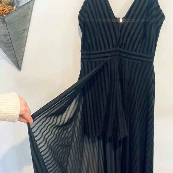 Chic Black Romper Maxi Dress with Flowing Silhouette and Velvet Stripes - Picture 3 of 6